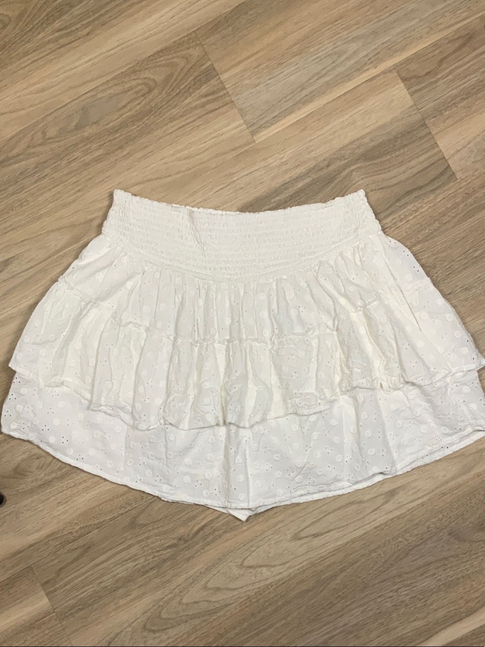 Hollister White Eyelet Tiered Mini Skirt